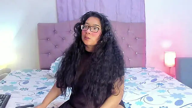 Latinabombsheell online show from July 2026 05:26:02 AM