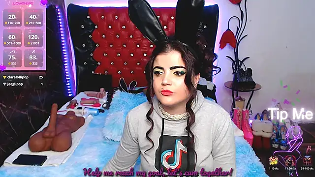 Snapshot of Anasunshine12 chatting on February 2026 12:18:02 AM Anasunshine12 online show from February 2026 12:18:02 AM