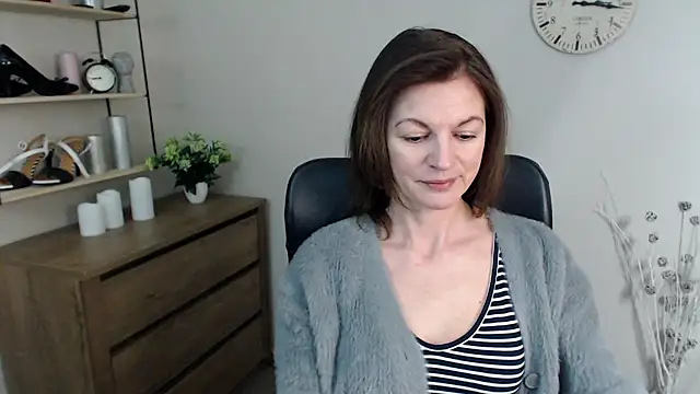 VivianWILD online show from December 2024 06:13:02 AM