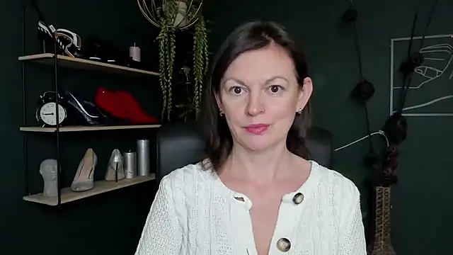 VivianWILD online show from March 2025 06:49:02 AM