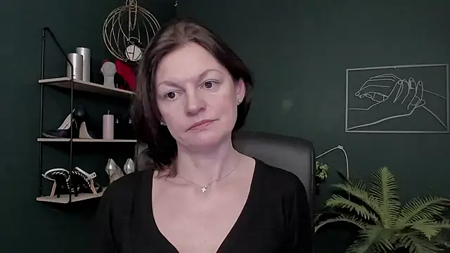 Snapshot of VivianWILD chatting on January 2026 07:24:02 AM VivianWILD online show from January 2026 07:24:02 AM