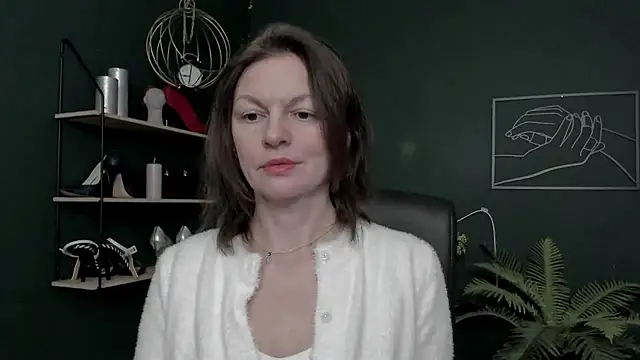 Snapshot of VivianWILD chatting on January 2026 07:03:01 AM VivianWILD online show from January 2026 07:03:01 AM