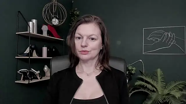 Snapshot of VivianWILD chatting on January 2026 07:02:02 AM VivianWILD online show from January 2026 07:02:02 AM