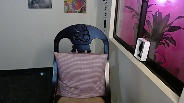 Snapshot of mailer_parsonss chatting on February 2025 02:27:02 PM mailer parsonss online show from February 2025 02:27:02 PM