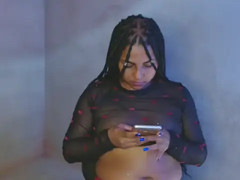 Giselabrunette25 online show from January 2025 04:29:01 PM