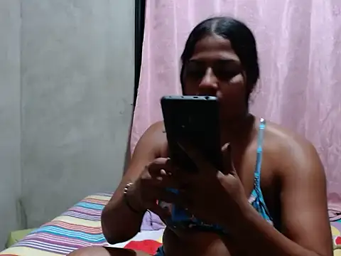 Snapshot of Giselabrunette25 chatting on May 2026 04:52:01 AM Giselabrunette25 online show from May 2026 04:52:01 AM
