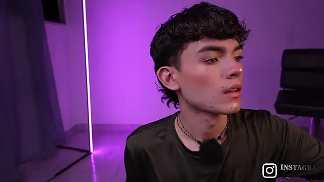 Snapshot of Angelo_018 chatting on March 2026 02:30:02 AM Angelo 018 online show from March 2026 02:30:02 AM