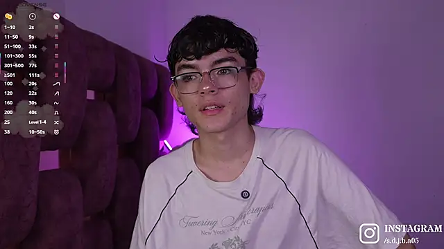 Snapshot of Angelo_018 chatting on April 2026 12:41:01 AM Angelo 018 online show from April 2026 12:41:01 AM