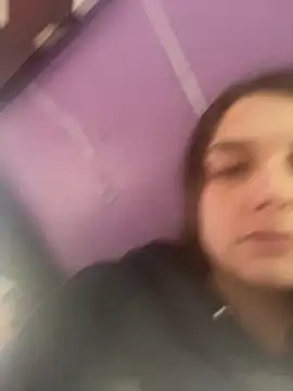 Snapshot of itzcheyduh chatting on October 2025 03:53:01 PM itzcheyduh online show from October 2025 03:53:01 PM