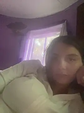 Snapshot of itzcheyduh chatting on October 2025 11:13:02 PM itzcheyduh online show from October 2025 11:13:02 PM