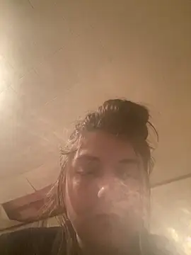 Snapshot of itzcheyduh chatting on February 2026 02:53:02 AM itzcheyduh online show from February 2026 02:53:02 AM