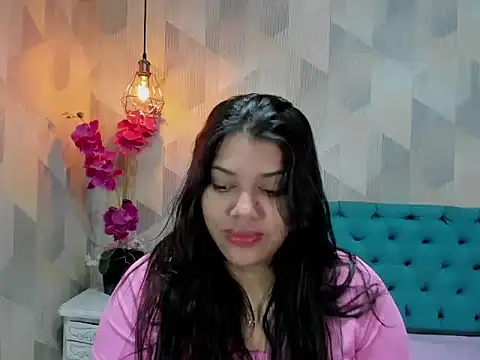 LindaBreeS online show from November 2025 12:27:01 PM