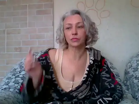 Lorie Carrie online show from May 2026 07:49:01 AM