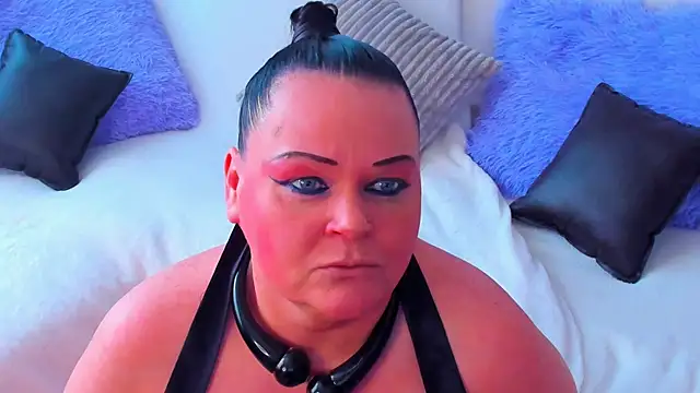 Snapshot of MilanaBiegert chatting on March 2025 08:59:01 AM MilanaBiegert online show from March 2025 08:59:01 AM