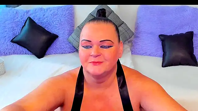 Snapshot of MilanaBiegert chatting on October 2025 07:40:02 AM MilanaBiegert online show from October 2025 07:40:02 AM