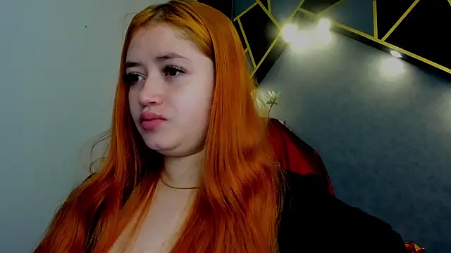 Snapshot of almma_shy chatting on January 2025 02:24:02 PM almma shy online show from January 2025 02:24:02 PM