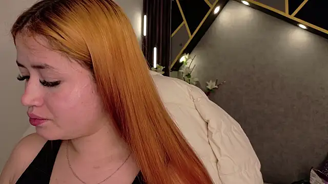 Snapshot of almma_shy chatting on February 2025 03:08:02 PM almma shy online show from February 2025 03:08:02 PM