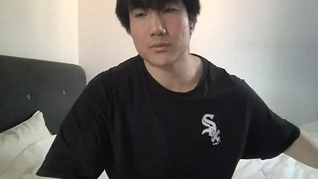 jungcock3210 online show from March 2025 01:04:01 PM