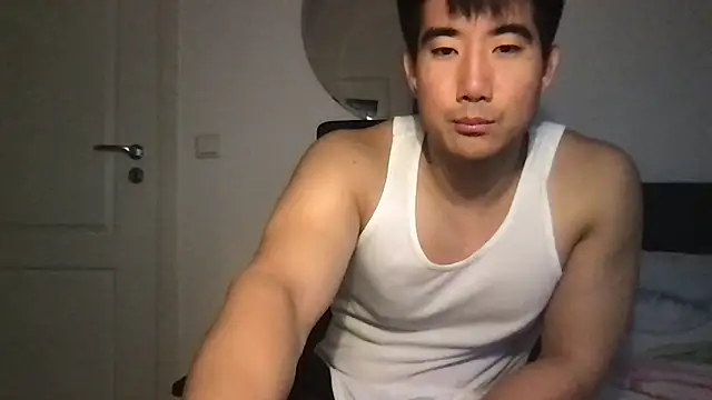 jungcock3210 online show from October 2025 03:31:01 PM