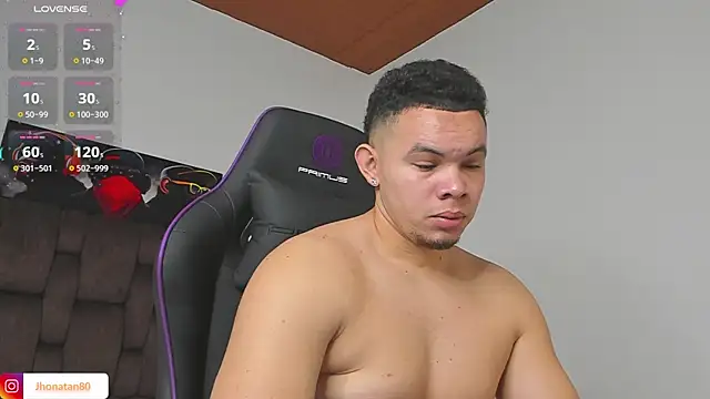 Snapshot of jhotta_fox chatting on March 2025 08:30:02 AM jhotta fox online show from March 2025 08:30:02 AM