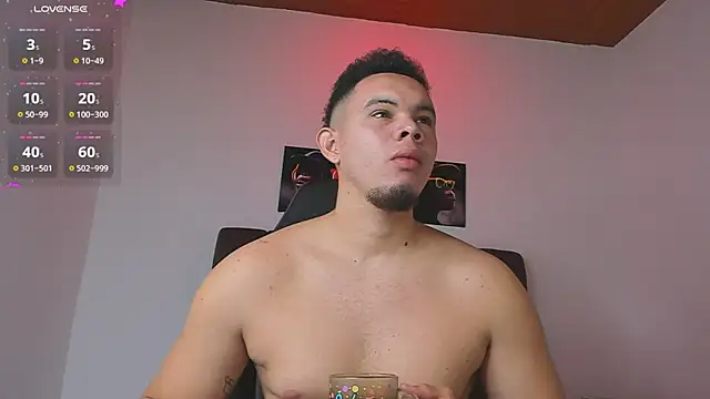 Snapshot of jhotta_fox chatting on October 2025 10:05:02 AM jhotta fox online show from October 2025 10:05:02 AM