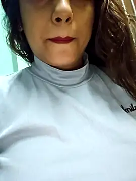 Snapshot of sexyindi_couple chatting on February 2025 01:33:01 PM sexyindi couple online show from February 2025 01:33:01 PM