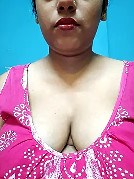 Snapshot of sexyindi_couple chatting on November 2025 01:20:01 PM sexyindi couple online show from November 2025 01:20:01 PM