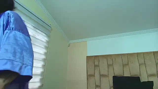 Naughty Kittenm online show from December 2025 11:30:02 AM