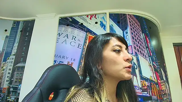 Naughty Kittenm online show from March 2026 11:36:01 AM