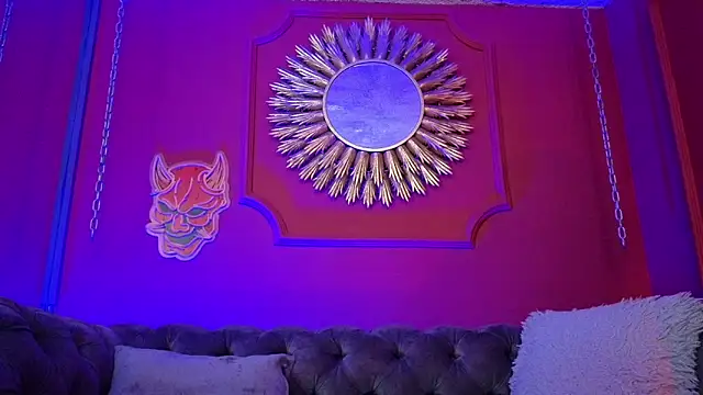 Julieta Russell online show from February 2026 12:23:02 PM