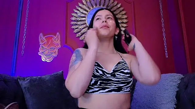 Julieta Russell online show from February 2026 12:04:01 PM