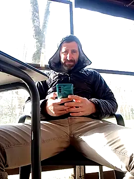 Snapshot of BZHsex chatting on March 2025 09:07:01 AM BZHsex online show from March 2025 09:07:01 AM