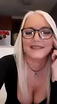 kikkastar online show from January 2025 09:15:02 PM