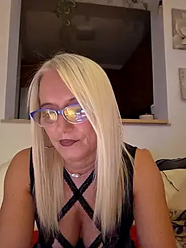 kikkastar online show from October 2025 07:34:01 PM