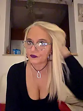 kikkastar online show from October 2025 08:57:01 PM