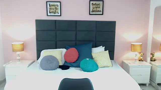 Snapshot of MadisonJenner chatting on March 2025 05:33:01 PM MadisonJenner online show from March 2025 05:33:01 PM