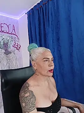 freyadevil333 online show from May 2026 04:10:01 AM