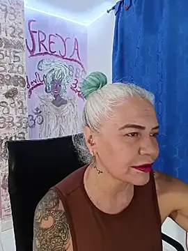 freyadevil333 online show from June 2026 05:00:01 AM