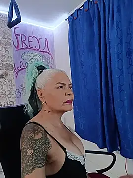 freyadevil333 online show from June 2026 04:36:02 AM