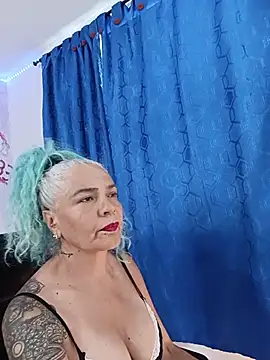 freyadevil333 online show from July 2026 08:38:02 PM