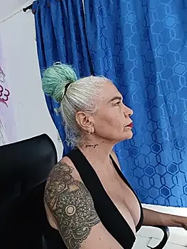 freyadevil333 online show from July 2026 04:08:01 AM