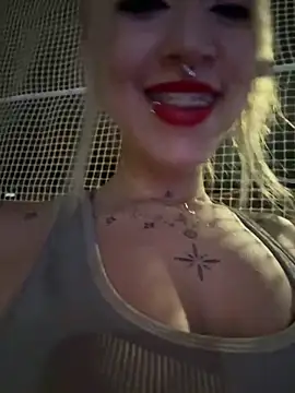 MollyCruz online show from June 2026 02:20:02 AM