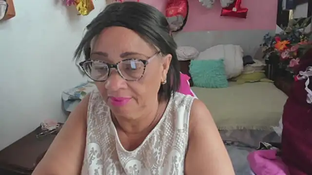 Mrs mommy  online show from March 2026 07:39:01 PM