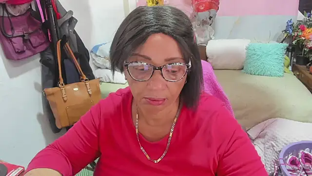 Mrs mommy  online show from April 2026 07:23:01 PM