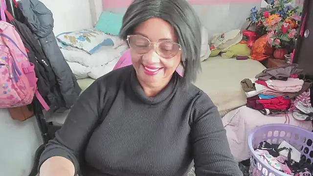 Mrs mommy  online show from May 2026 07:08:01 PM