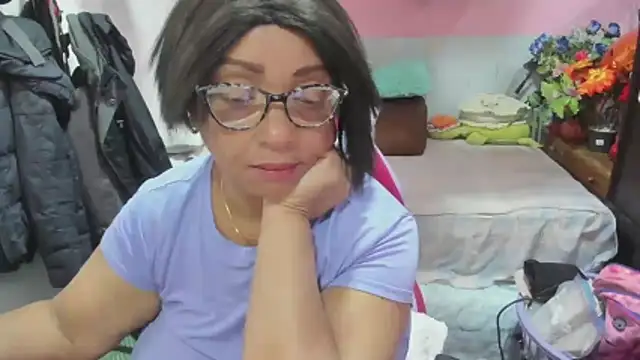 Mrs mommy  online show from May 2026 07:20:02 PM