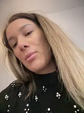 HotXMom online show from February 2025 04:58:02 AM