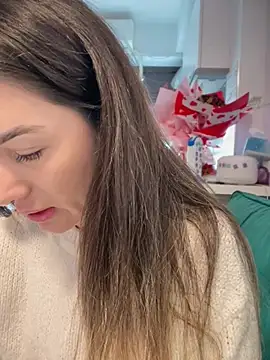 HotXMom online show from February 2026 07:29:02 AM