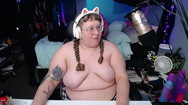 FatVeronica online show from March 2025 12:26:02 AM