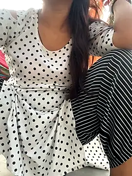 Snapshot of Ishikarana chatting on November 2025 02:02:02 AM Ishikarana online show from November 2025 02:02:02 AM